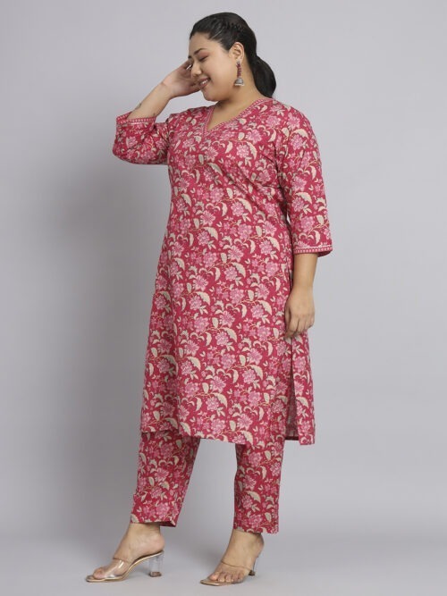 Magenta Floral Printed Foil Print kurta pant set  with Gotta Patti Border - Image 5