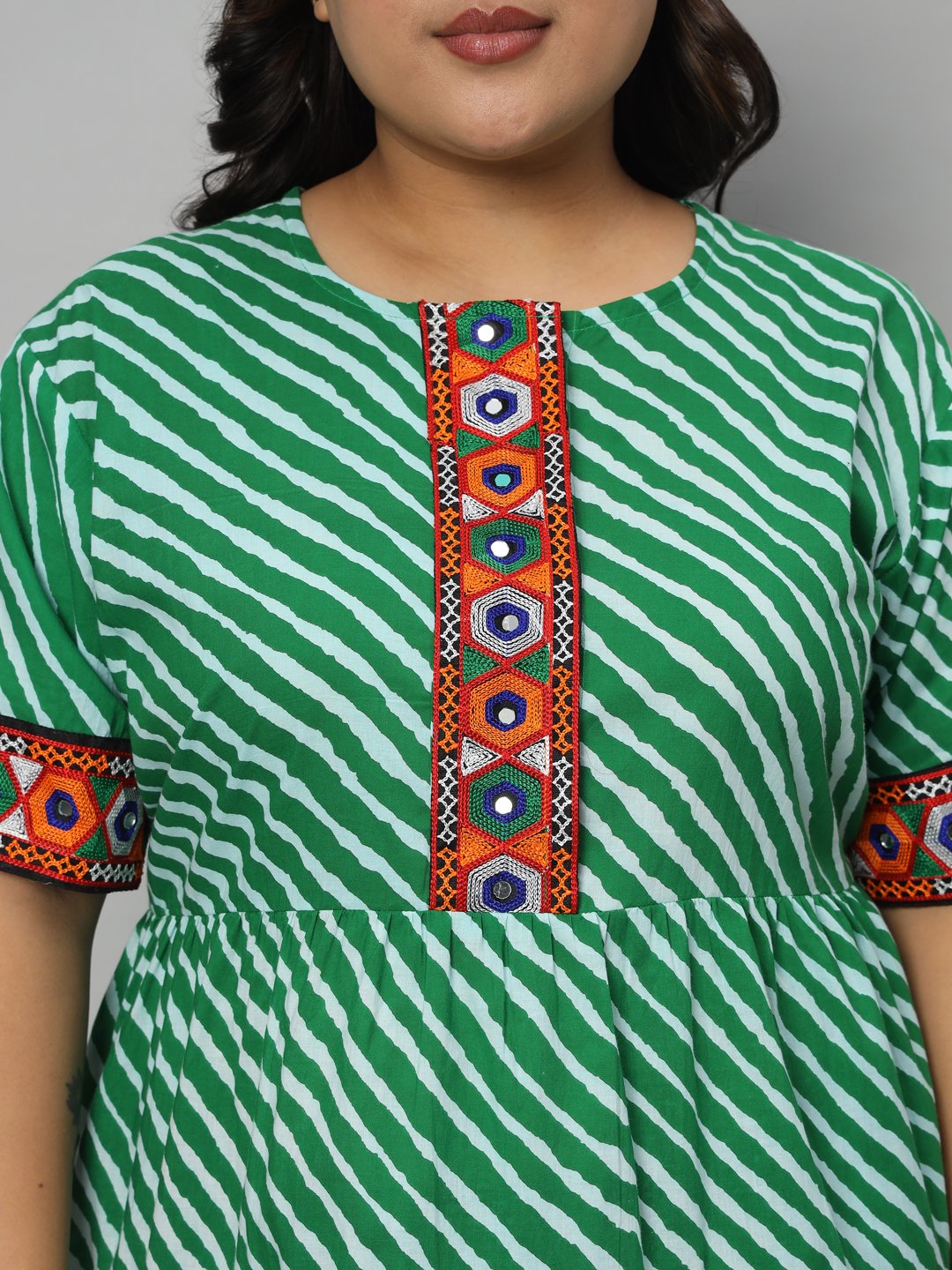 Green leheriya cotton plus size tunic with mirror work lace - Image 3