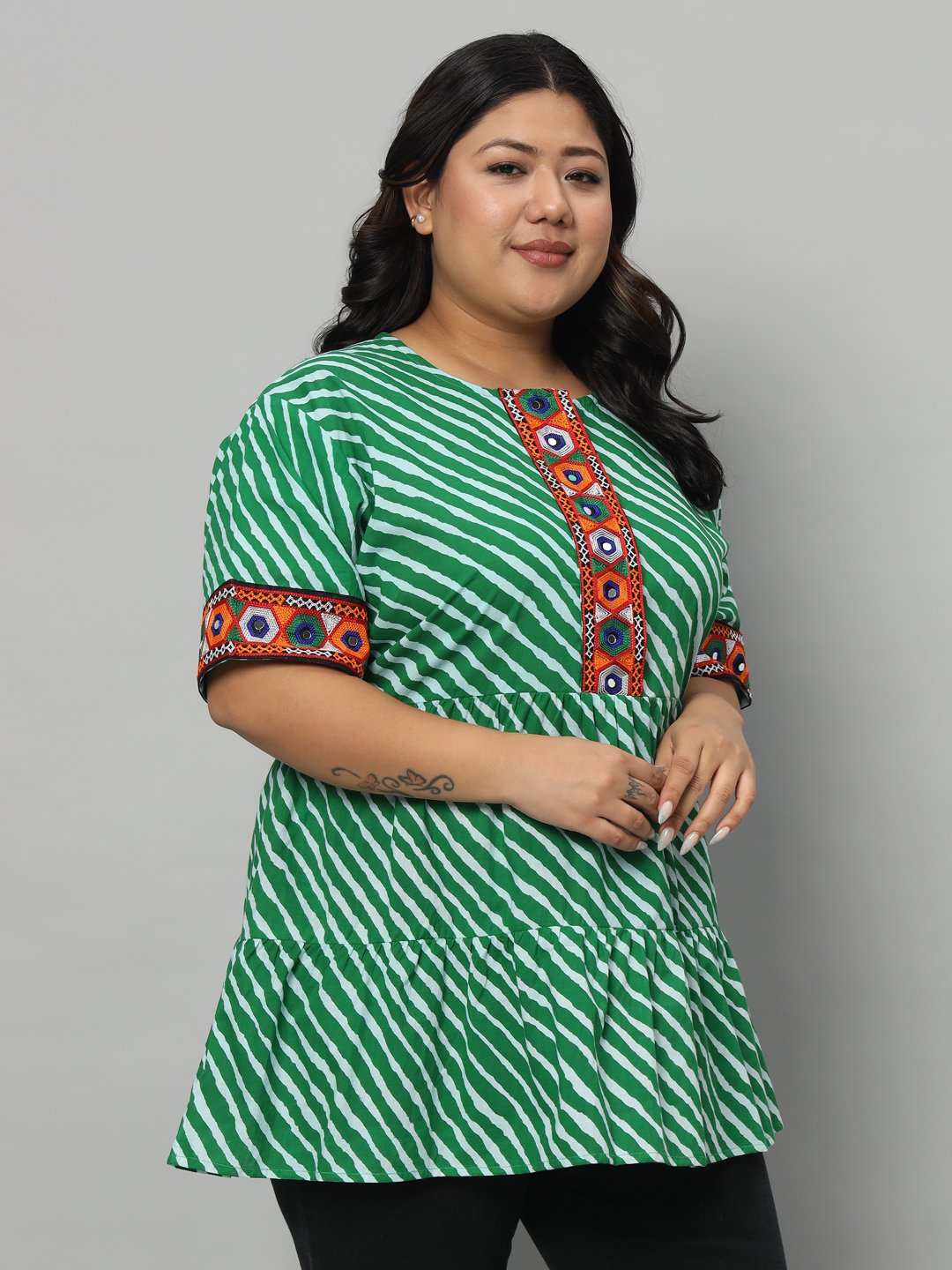 Green leheriya cotton plus size tunic with mirror work lace - Image 4