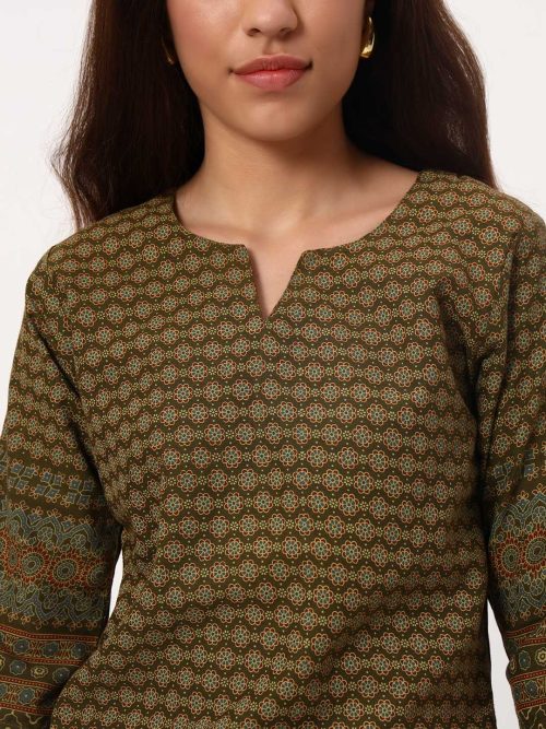 Mehendi Green Short Cotton Kurti - Image 4